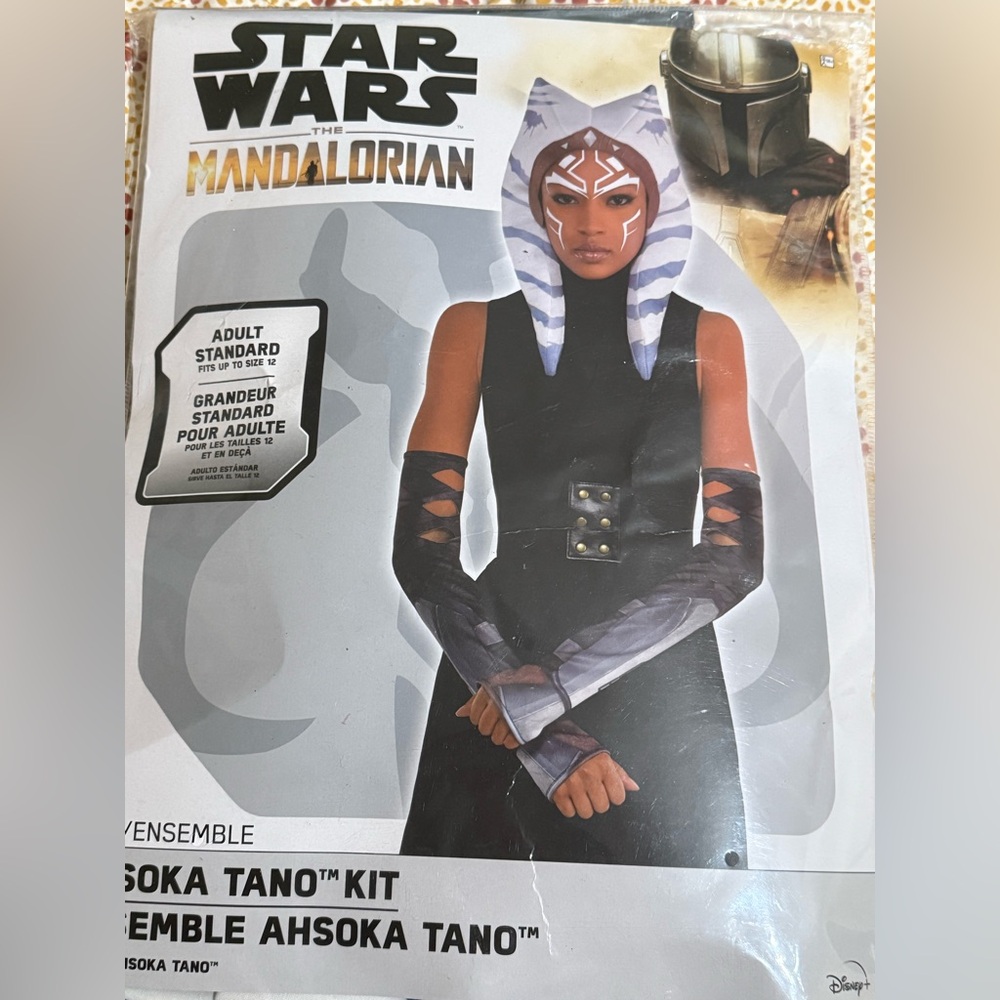 Star Wars Ahsoka Tano Kit, Adult Standard. 3 pieces (Headpiece-2 armbands)